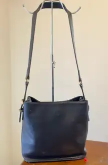 Vintage  Equestrian Legacy shoulder Bucket Bag