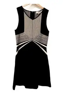 MLV by Mayren Lee Viray Black & White dress M 90s sexy fit and flare geometric