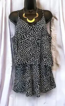 Main strip‎ navy blue pebble romper with pockets size medium