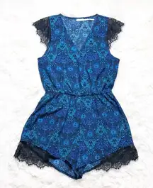 Kimchi Blue Short Sleeve Romper Black Lace Elastic Waist Size Small