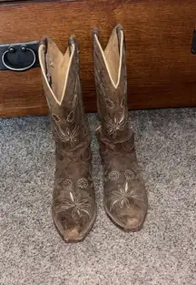 Cheyenne women’s cowboy boots