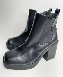 MIA Boots Size 7 Womens Faux Leather Chelsea Block Heel Black