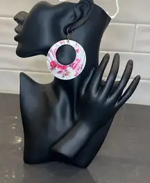 Real Rose Shell Earring- NWOT