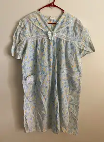 Rosie Size L Button Down Nightgown
