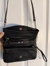 Nine West Black Pebbled Shoulder Bag Chain Strap Silver Hardware Inner Pockets