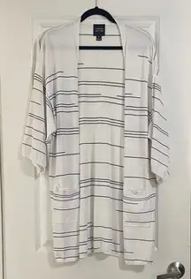 AJ Andrea Jovine Lightweight Stripe White/Black Short Sleeve Open Cardigan XL