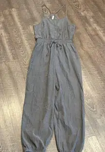 BOUTIQUE HOPE HORIZON OPEN BACK JUMPSUIT GRAY