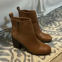 Gap Leather Zip Block Heeled Bootie in Tan