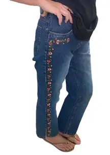 Vintage Bill Blass Flower Embroidered High Rise Blue Jeans Size 8 Petite