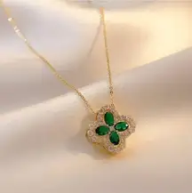 Clover green crystal pendant 18k plated stainless steel necklace​​​​​