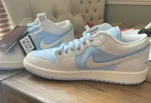 air jordan 1 low se reverse ice blue