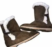 Makalu size 7 1/2 Madi faux fur sheepskin boots