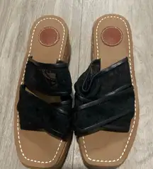 Chloe Black and Tan Women's Sandals