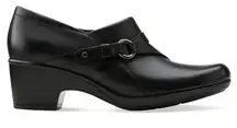 Clarks‎ Genette Arc Womens Heeled Loafers
by CLARKS Size: 9M Bootie EUC!