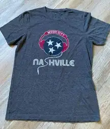 Music City Nashville TN Graphic T-shirt Fitted Gray Red Blue Size M