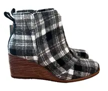 Toms NEW Women's Clare Grey Plaid Wedge Boot Size 8.5 #B1449A