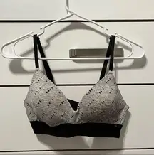 VS PINK grey & black bra