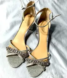 DRESSY SILVER GLITTER SANDALS 🌟🌟🌟🌟