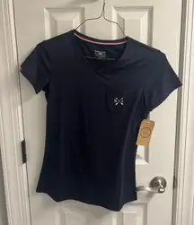 navy tshirt