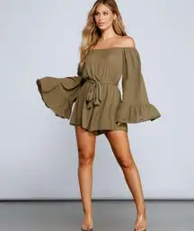 Windsor WINSOR Boho Romper shorts Bat Wing-Sleeve Military Green color- woman size XS