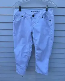 Maurice’s white cropped jeans