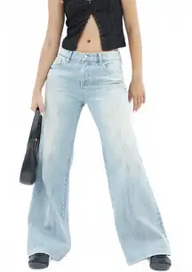 Pacsun Lena Low Rise Super Baggy Jeans Light Indigo Stained NWT Size 25