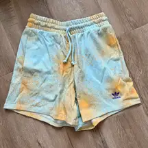 Women’s Originals Boyfriend AOP shorts Almost blue / hazy ora size S NWT