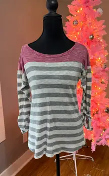 Poof! Striped 3/4 Sleeve Top Size Medium. Style # 22798-B16. 