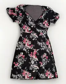 White House Black Market‎ Short Sleeve Reversible Black Floral Dress Medium