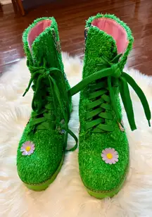dELiA*s By Dolls Kill It's Always Greener Astro Turf Floral Combat Boot Size 8