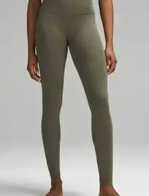 Lululemon leggings size 6 army green no flaws 