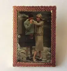 200? MBI Prince Charles Kissing Diana’s Hand Pin