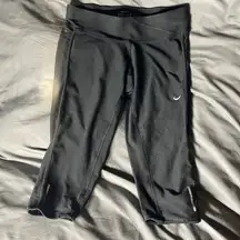 Nike dri-fit yogi capris​​​