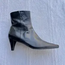 Stuart Weitzman Black Leather Heeled Booties Size 8