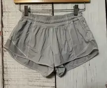 Lululemon Hotty Hot Shorts II 2" Inseam Lined Swift Size 4 White/Beige W7AHOR
