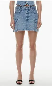 Aritzia Denim Forum The '90s Cargo Mini Denim Skirt Size 23
