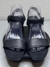 Munro Denise Sandal Heel Sandal Size 9.5 NEW