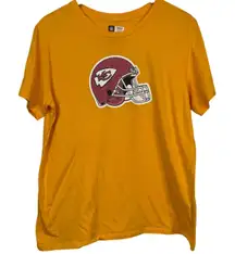NFL Kansas City Chiefs Big Helmet Womens Short Sleeve Graphic Tee Size 2XL