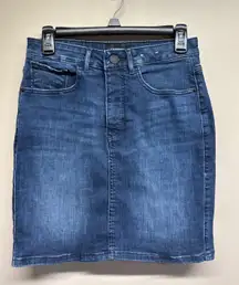 EXPRESS High Rise Stretch Denim Perfect Blue Jean Skirt Size 4