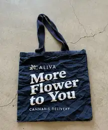 Caliva / more flower to you cannabis tote bag / navy