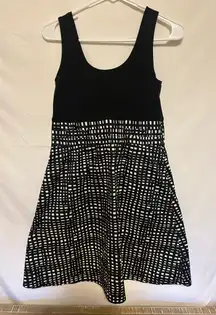 Theory Boasa Black and White Checker Sleeveless Dress‎ Size 4