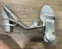 Dream Pairs Silver Glitter Block Heels size 8 3 in heel