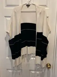 The Limited Cardigan Womens M/L Shawl Cream Black Sleeveless Fringe Knit‎