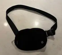lululemon athletica Black small Belt Bag