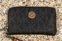 Michael Kors Jet Set Brown Zip Around Wallet Wristlet
