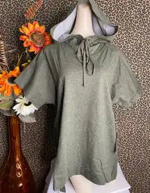 ✅3/$30✅ NWT  Olive Green Marble Lace-Up Neck Short Sleeve Hooded Top | MEDIUM |