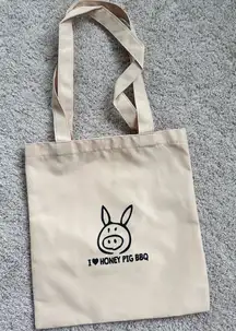 I love honey pig tote bag