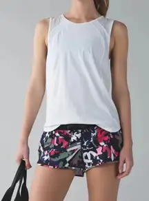 Lululemon Hotty Hot Short in Pop Cut Boom Juice Multi Black