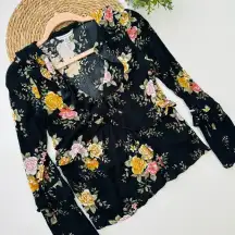 American Eagle Black‎ Floral Ruffle Long Sleeve Top Size XS