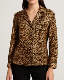 Private Luxuries Satin Leopard Blouse Womens‎ M Button Down Pajama Style Top